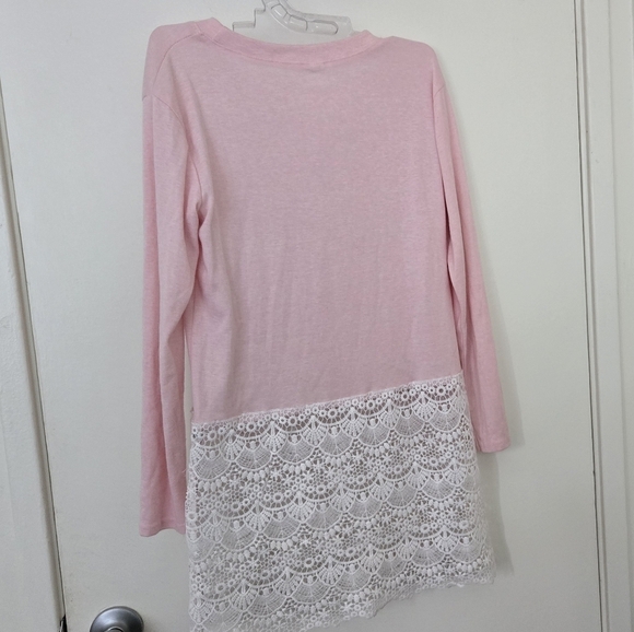 *3/$20 Layered Look Blush Pink Long Sleeve Blouse Lace EUC - Picture 2 of 5